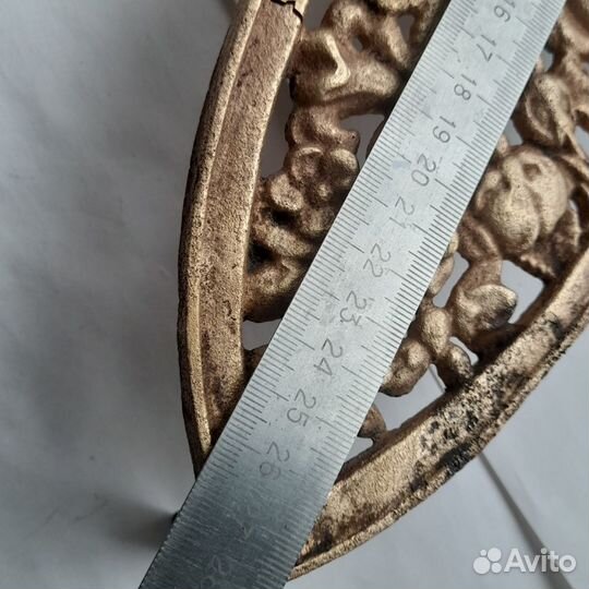 Антикварная бронзовая подставка под утюг