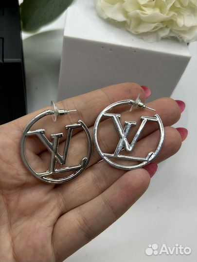 Серьги louis vuitton