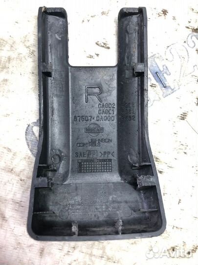 Накладка крепления сидения Nissan Murano z50