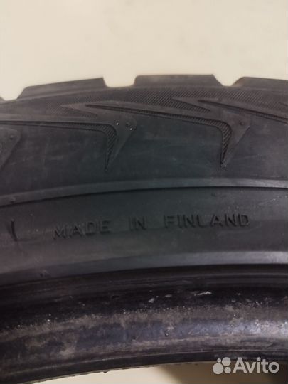 Nokian Tyres Hakkapeliitta 7 255/40 R19 100T