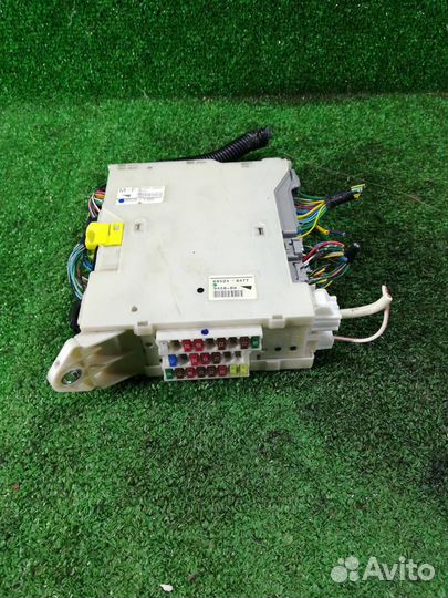 Блок предохранителей Lexus GS 3 8273030631