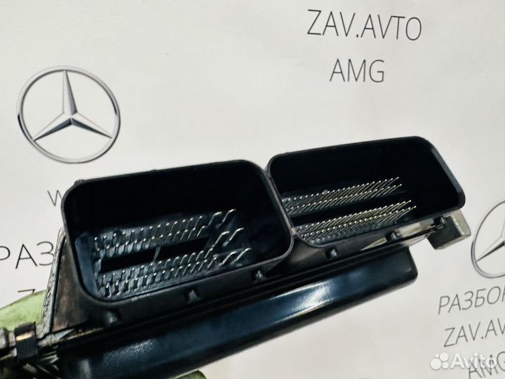 Блок управления двигателем Mercedes W204 W212 M271
