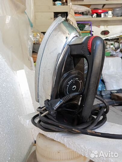 Утюг 1980- годов рабочий