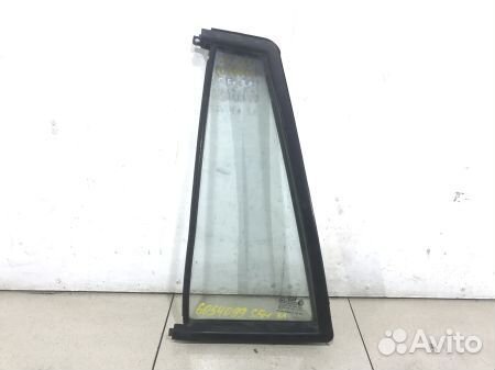 Форточка задней левой двери