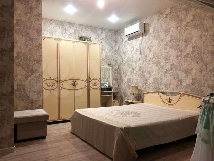 2-к. квартира, 74 м², 4/5 эт.