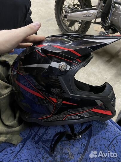 Шлем кроссовый бу