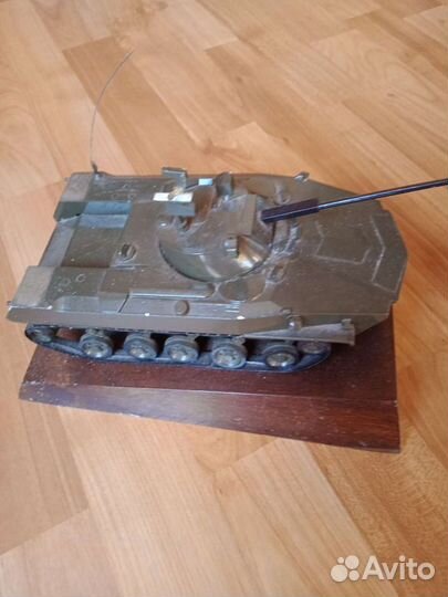 Сувениры из дерева и железа