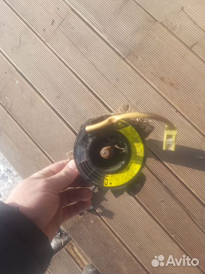 Рулевая колонка vitz 2000г