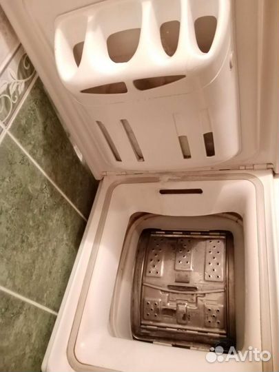 Стиральная машина Whirlpool с верт. загрузкой