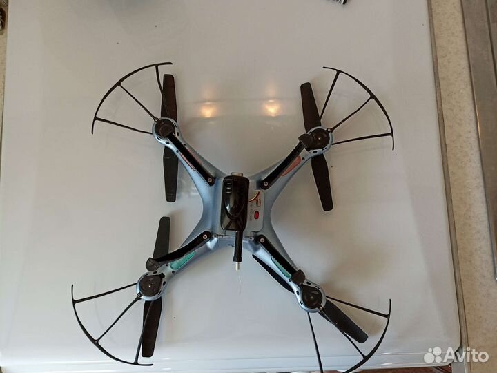 Квадрокоптер с камерой syma x5hw