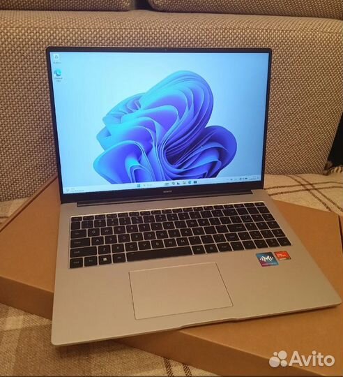 Ноутбук Honor MagicBook X16 Pro 7840HS/16G/512G