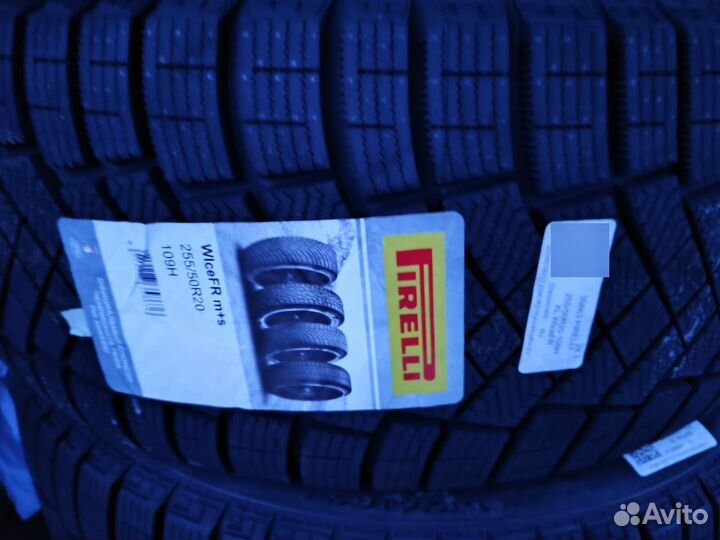 Pirelli Ice Zero FR 255/50 R20 109H