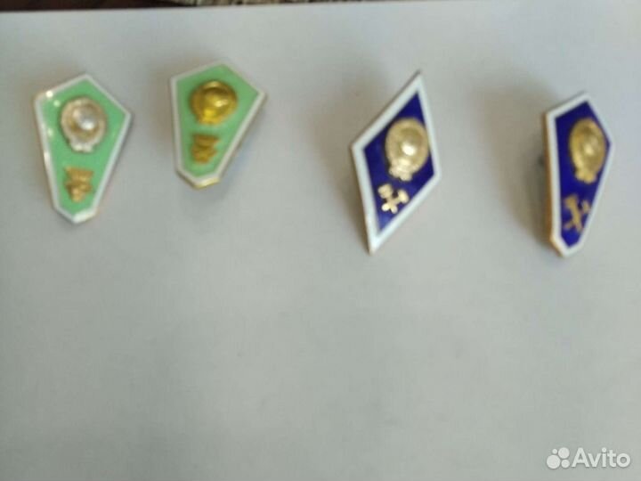 Тяжелые значки СССР