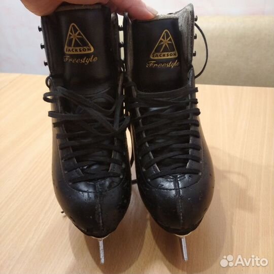 Фигурные коньки jackson freestyle