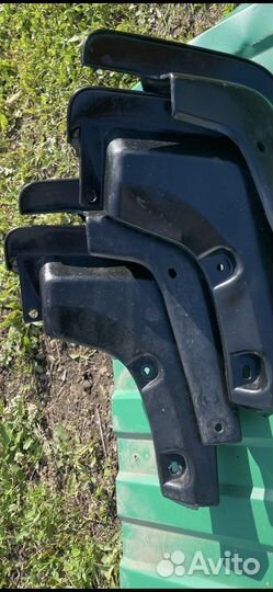 Брызговики на Тoyota Сaldina