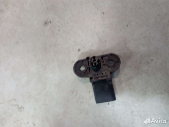 Датчик давления в коллекторе VAG