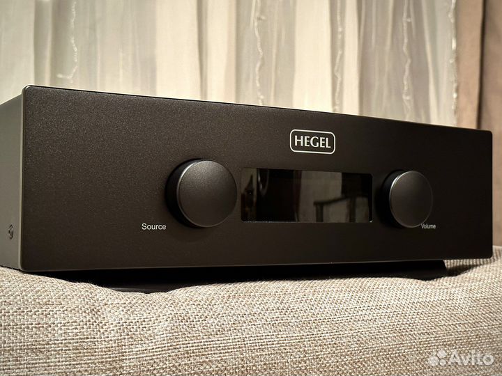 Усилитель Hegel H390