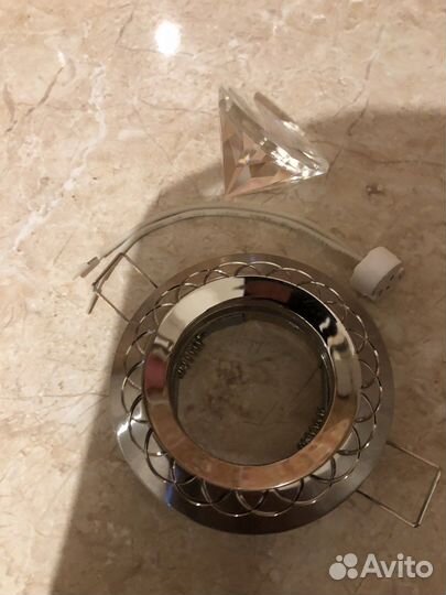 Светильник потолочный встраиваемый