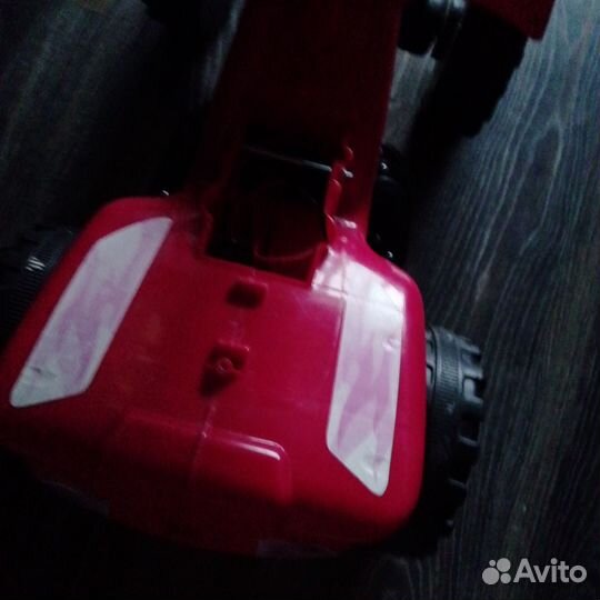 Электрический квадроцыкл