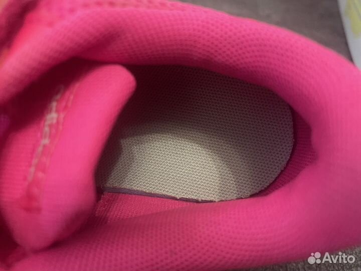 Кроссовки adidas для девочки 26 размер