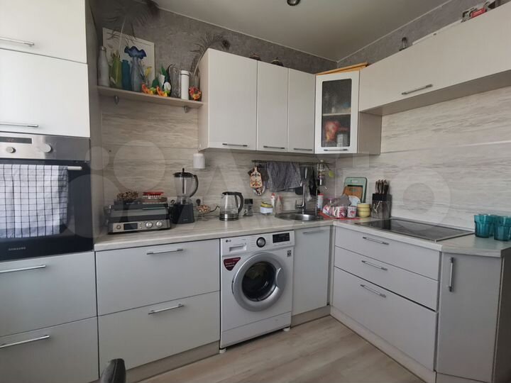 2-к. квартира, 50 м², 9/9 эт.