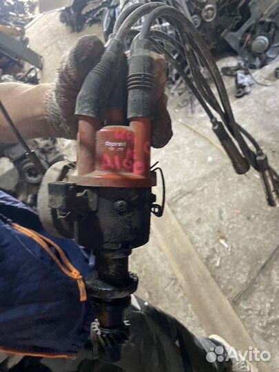 Ауди 100 С3 трамблер 1.8 с вакумником