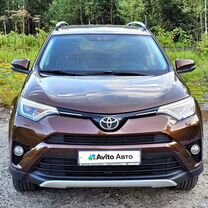 Toyota RAV4 2.0 CVT, 2017, 171 800 км, с пробегом, цена 2 440 000 руб.