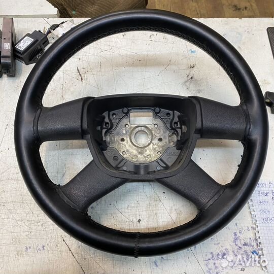 Руль Skoda Octavia A5
