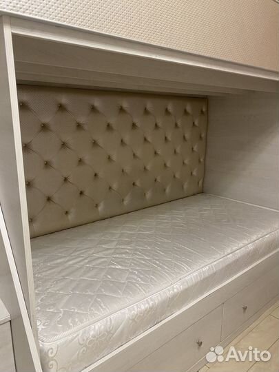 Кровать двухярусная детская