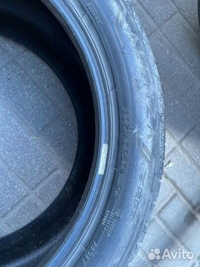 Bridgestone Alenza 001 275/45 R20 и 305/40 R20