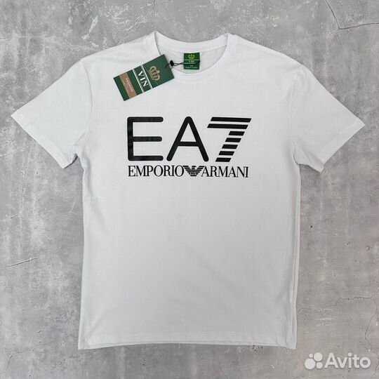 Футбола Emporio Armani