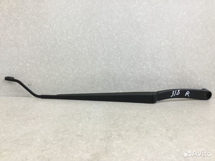 Поводок стеклоочистителя передний правый FAW Bestu