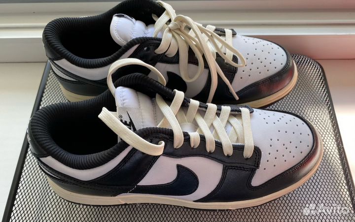 Nike Dunk Low Vintage Panda