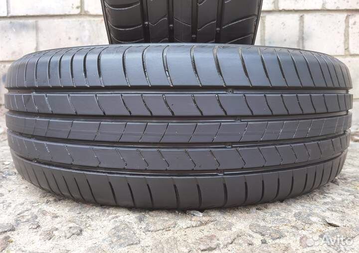 Kumho Ecsta HS51 215/60 R17 96H