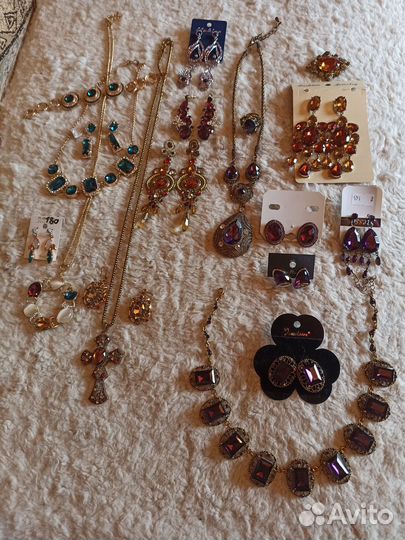 Колье и серьги вечерние с камнями