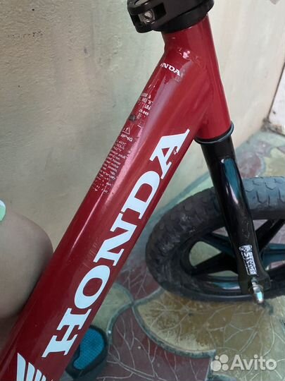 Беговел strider 12 honda