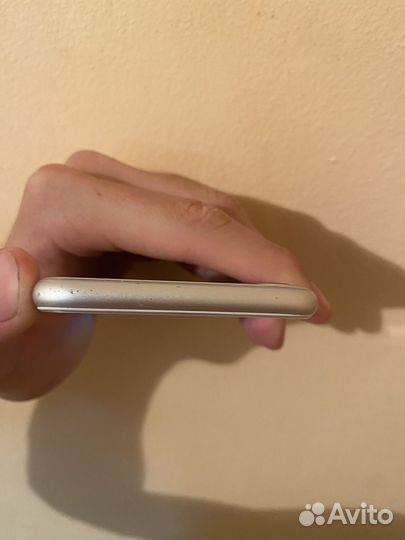 iPhone 8, 64 ГБ
