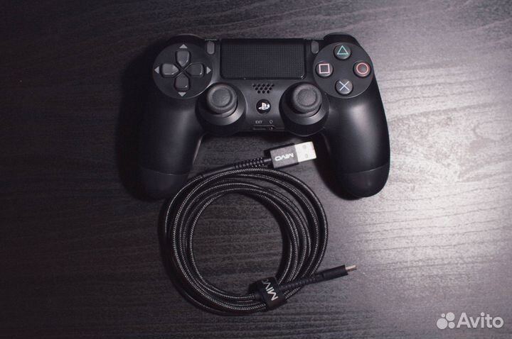 Геймпад Sony Dualshock 4