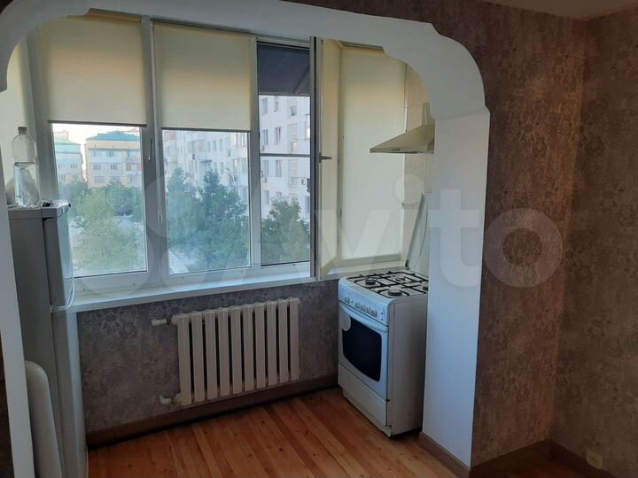 3-к. квартира, 80 м², 4/10 эт.