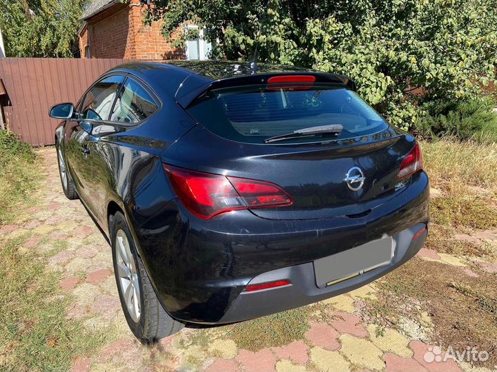 Opel Astra GTC 1.8 МТ, 2013, 224 000 км