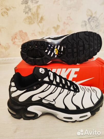 Кроссовки мужские Nike Air Max Plus 44 размер