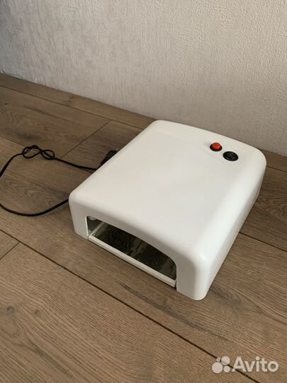 Лампа для маникюра