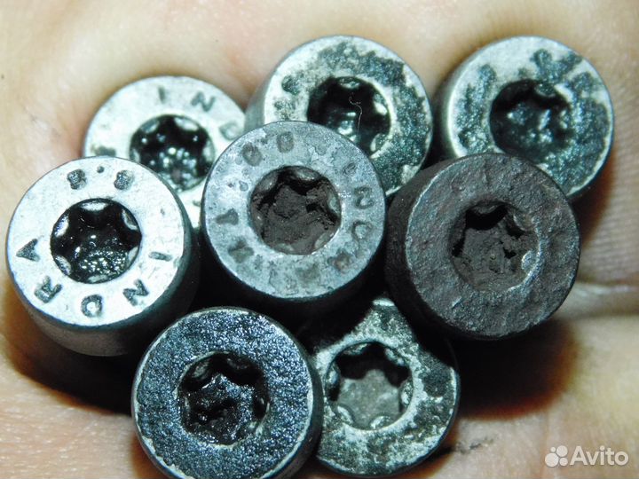 Комплект болтов крепления форсунок рено 2,2-2,5CDI