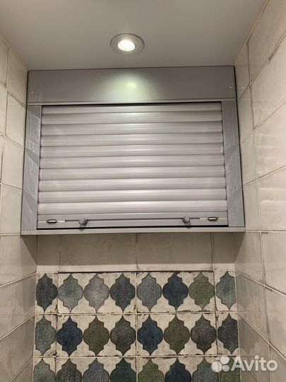 Шкаф с рольставнями на балкон на заказ с гарантией