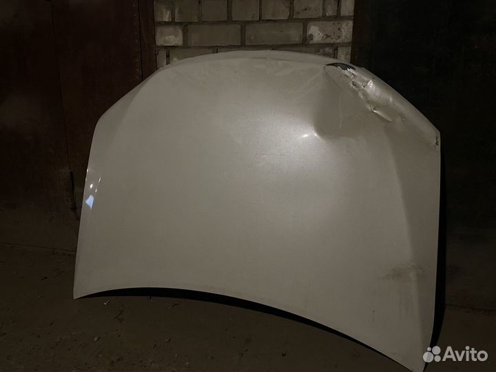 Капот на toyota camry 50