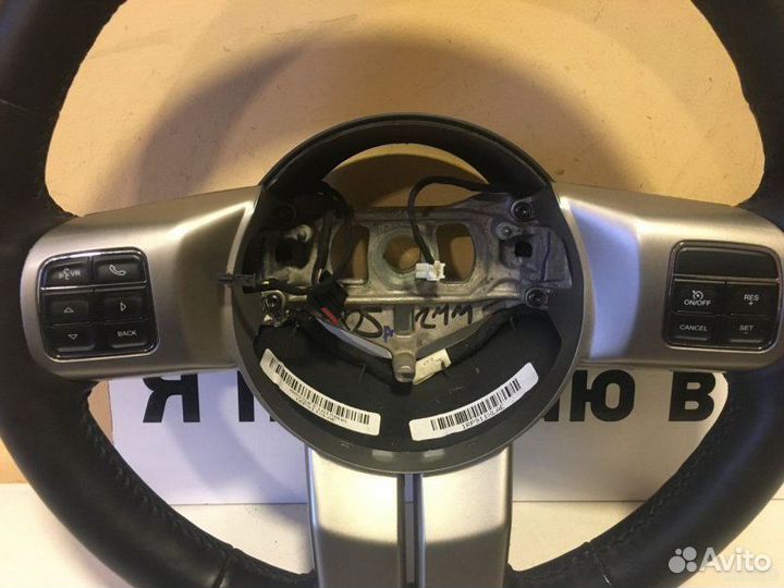 Рулевое колесо Jeep Grand Cherokee WK2
