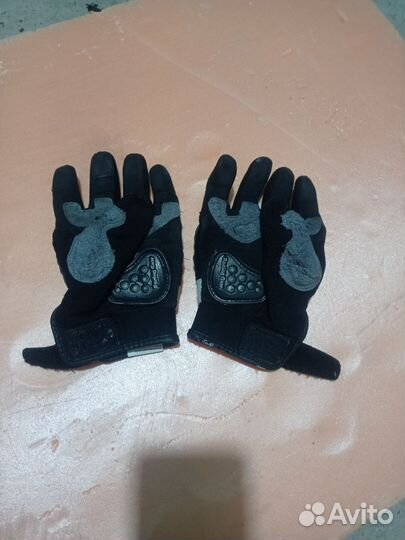 Мотоперчатки