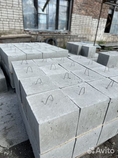 Бетонные блоки