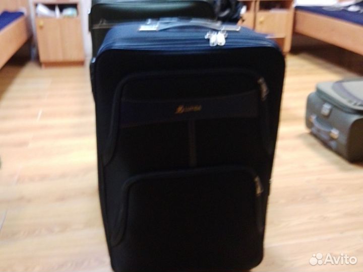 Чемодан на колесах