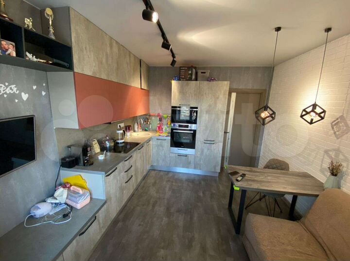 2-к. квартира, 60 м², 4/5 эт.